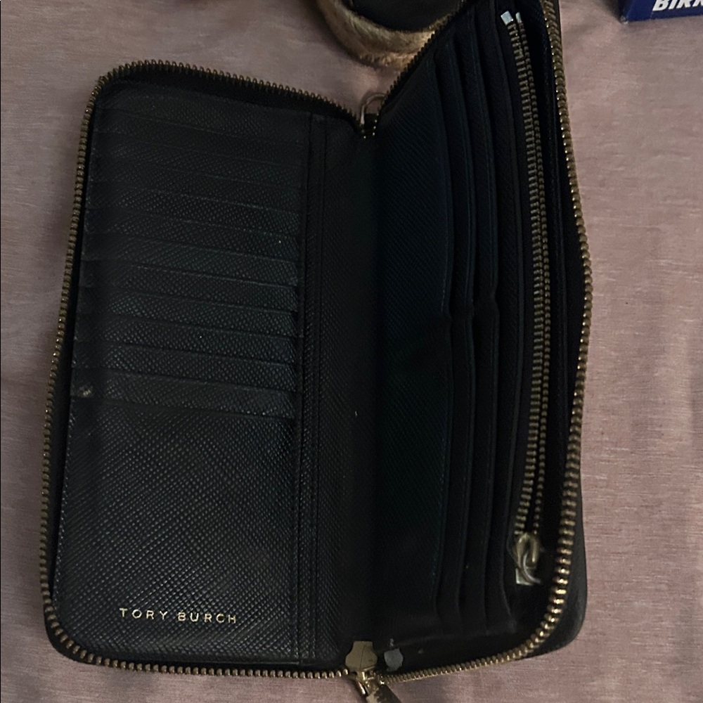 Tory Burch Black Leather Wallet - Picture 4 of 5